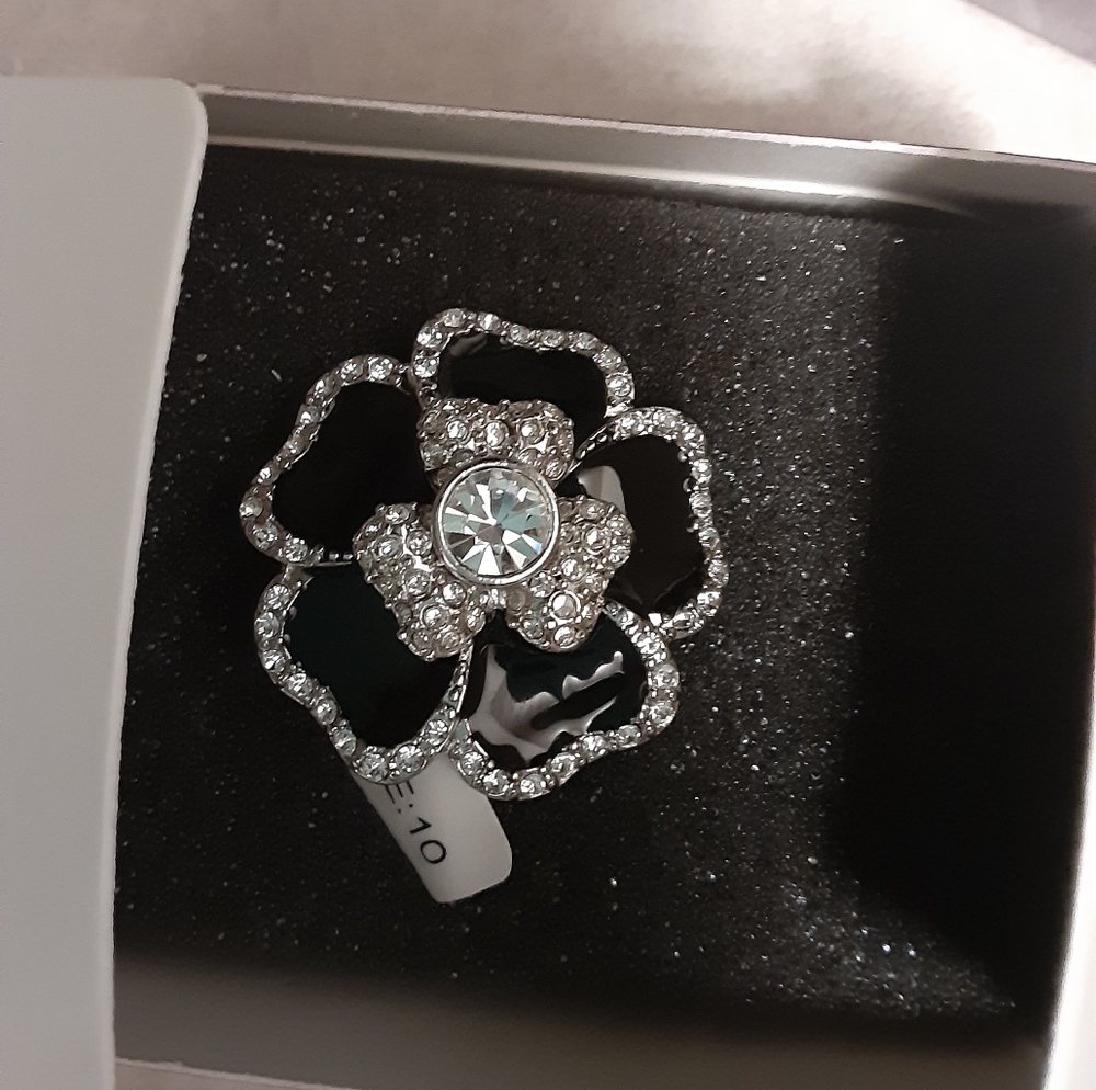Rose Enamal Ring